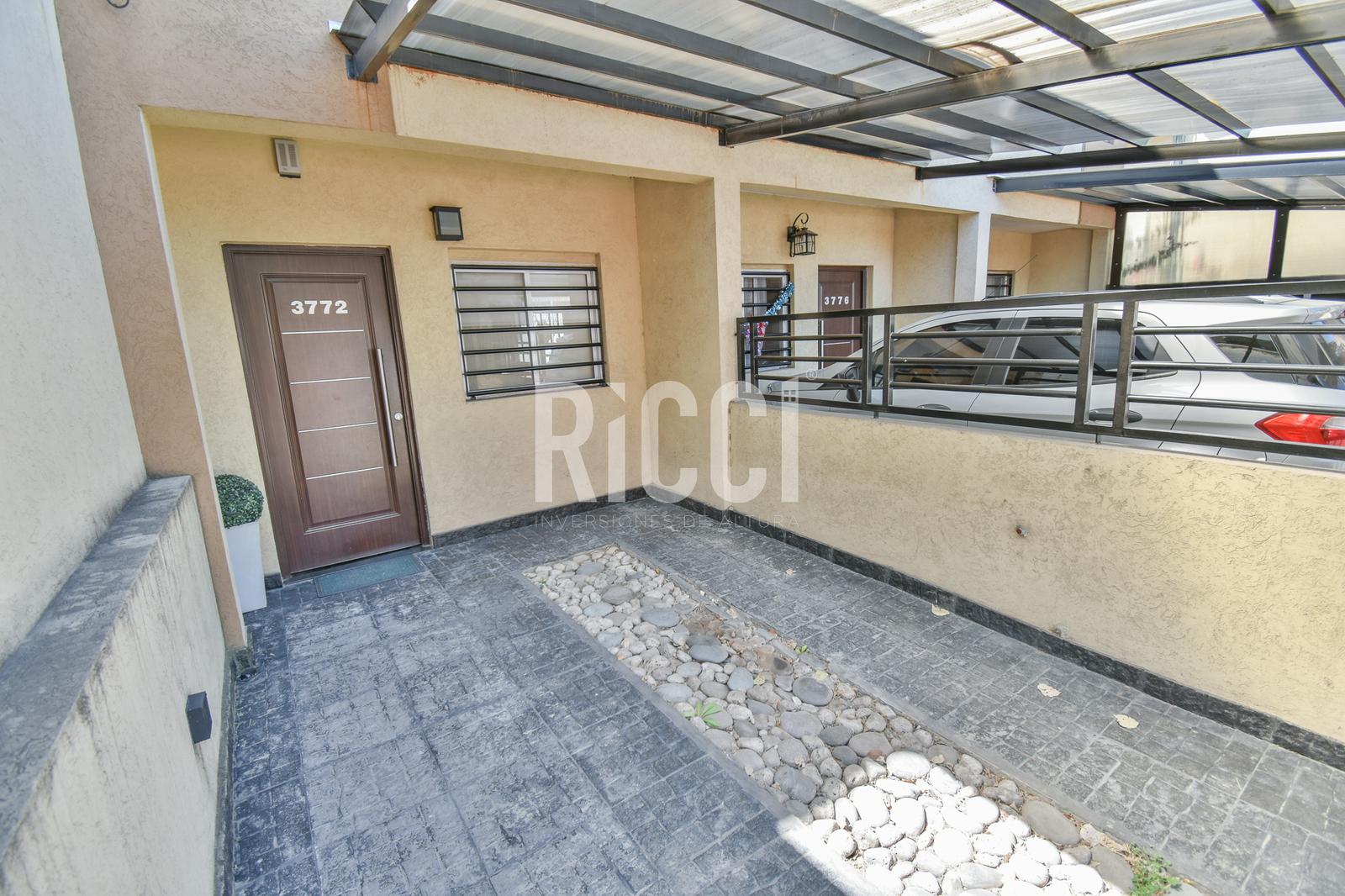 Foto Casa en Venta en Berazategui, Berazategui Duplex en venta 3 ambientes con cochera |  Berazategui 