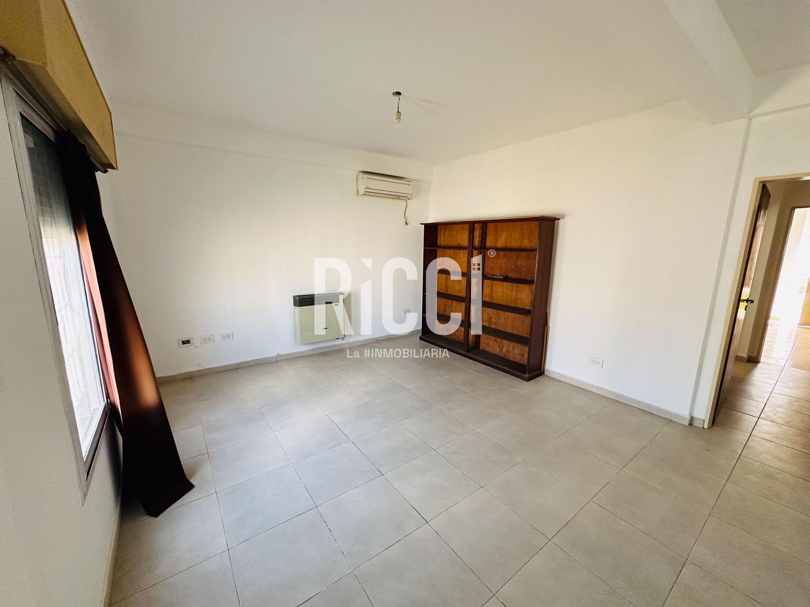 Foto Casa en Venta en Berazategui, Berazategui calle 140  al 900