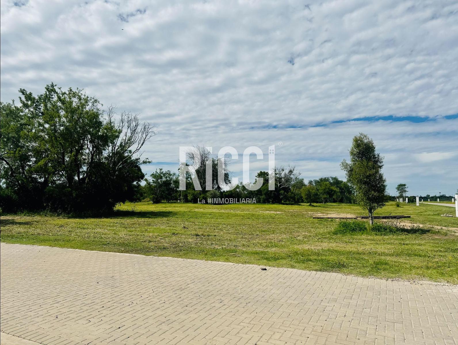 Foto Terreno en Venta en Pueblos del Plata Country Club, Guillermo E Hudson Lote en El Cano, Pueblos del plata, Hudson