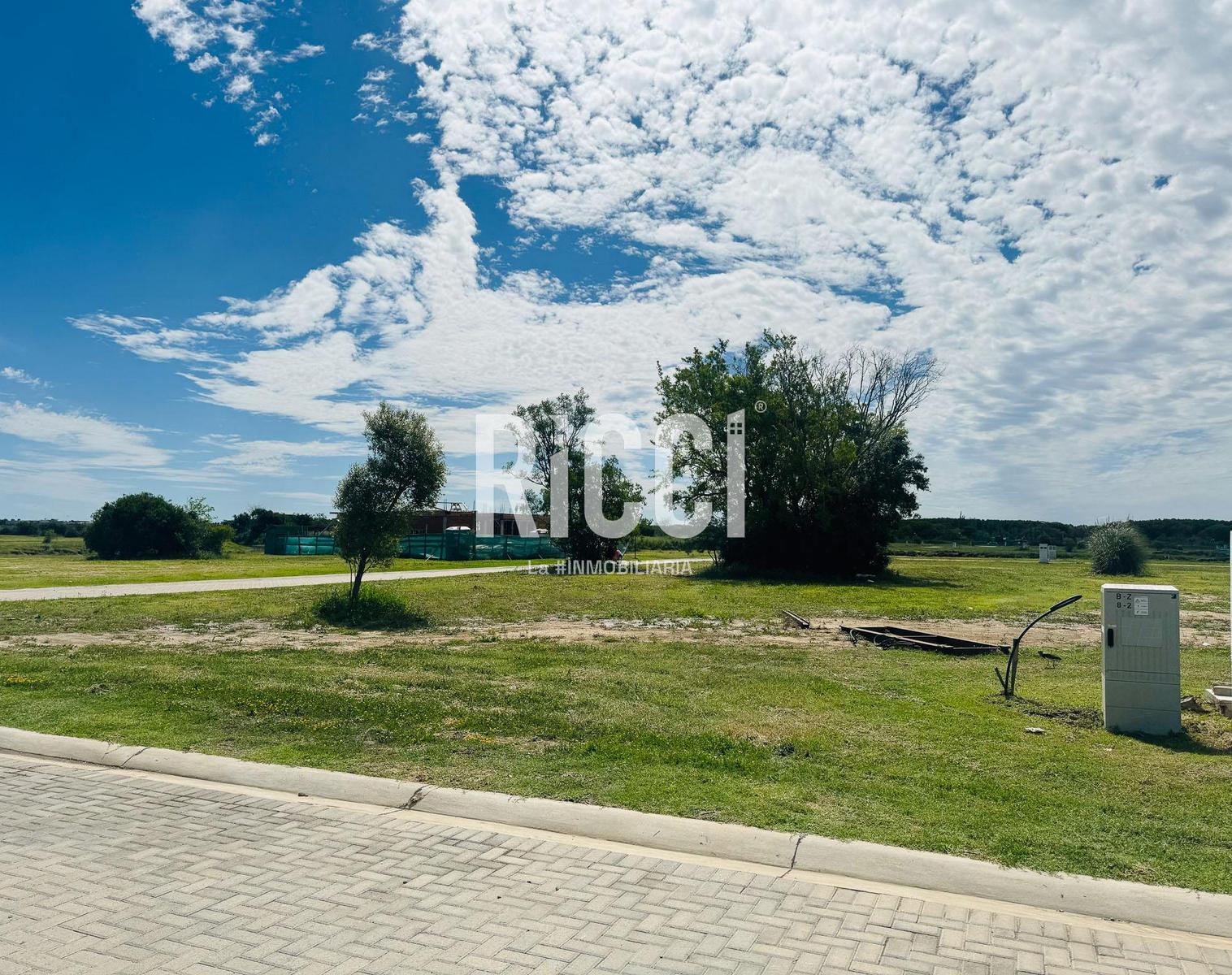 Foto Terreno en Venta en Pueblos del Plata Country Club, Guillermo E Hudson Lote en El Cano, Pueblos del plata, Hudson