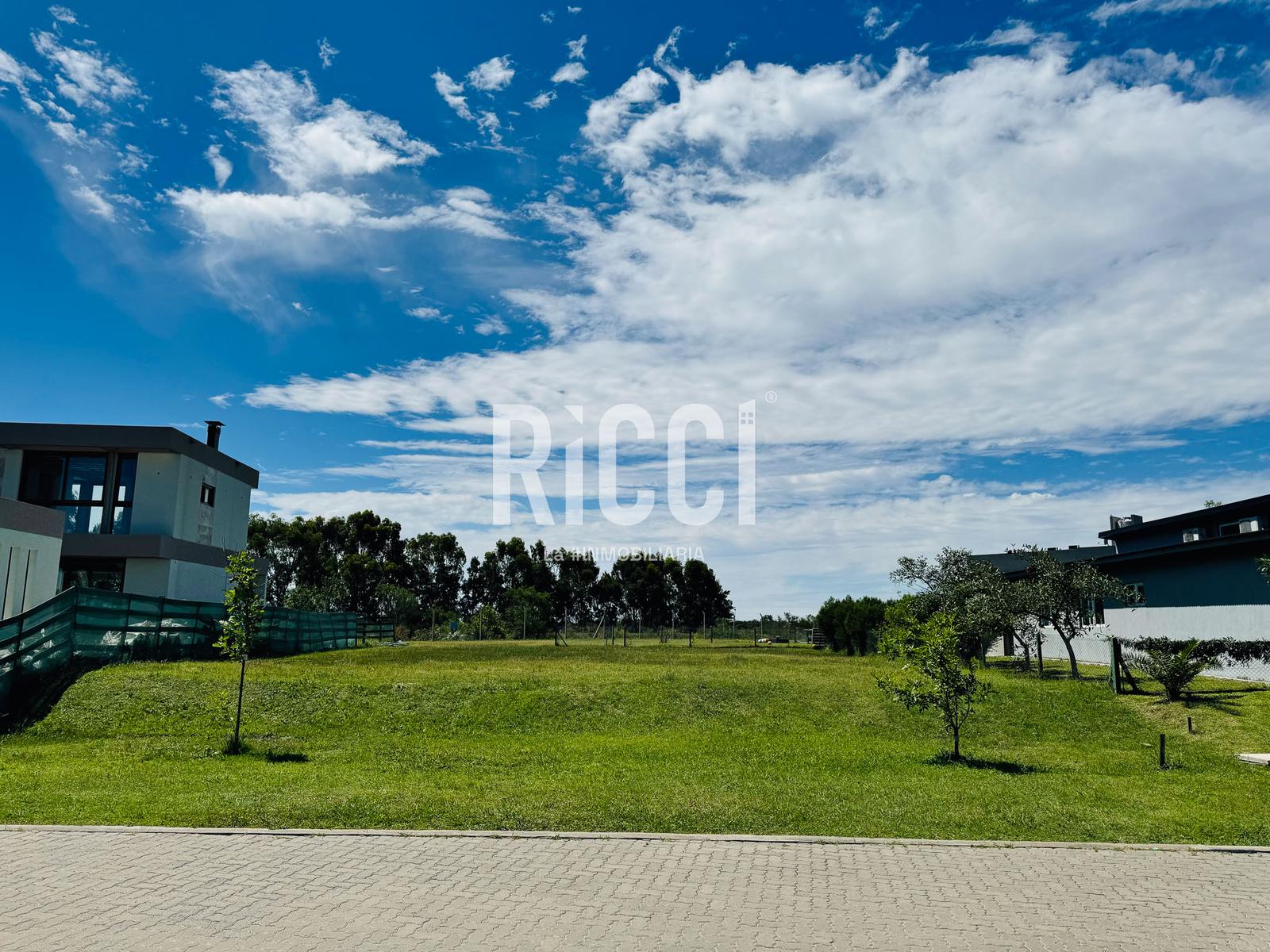 Foto Terreno en Venta en Villalobos, Guillermo E Hudson Lote en Villalobos, Pueblos del plata, Hudson