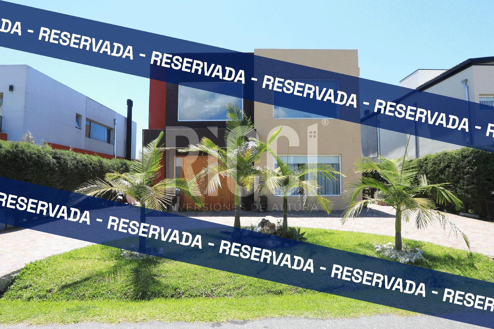 Foto Casa en Venta en Berazategui, Berazategui Casa de 4 ambientes en Venta | Barrio Cerrado los troncos